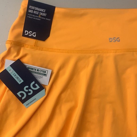 Bright orange tennis/golf skirt - Picture 2 of 5